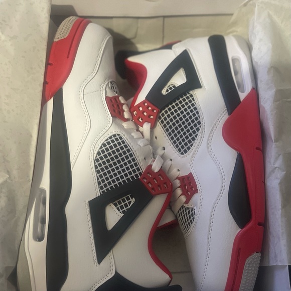 AIR JORDAN 4 RETRO (FLAME RED) SIZE 11 MEN BRAND NEW - Picture 2 of 4